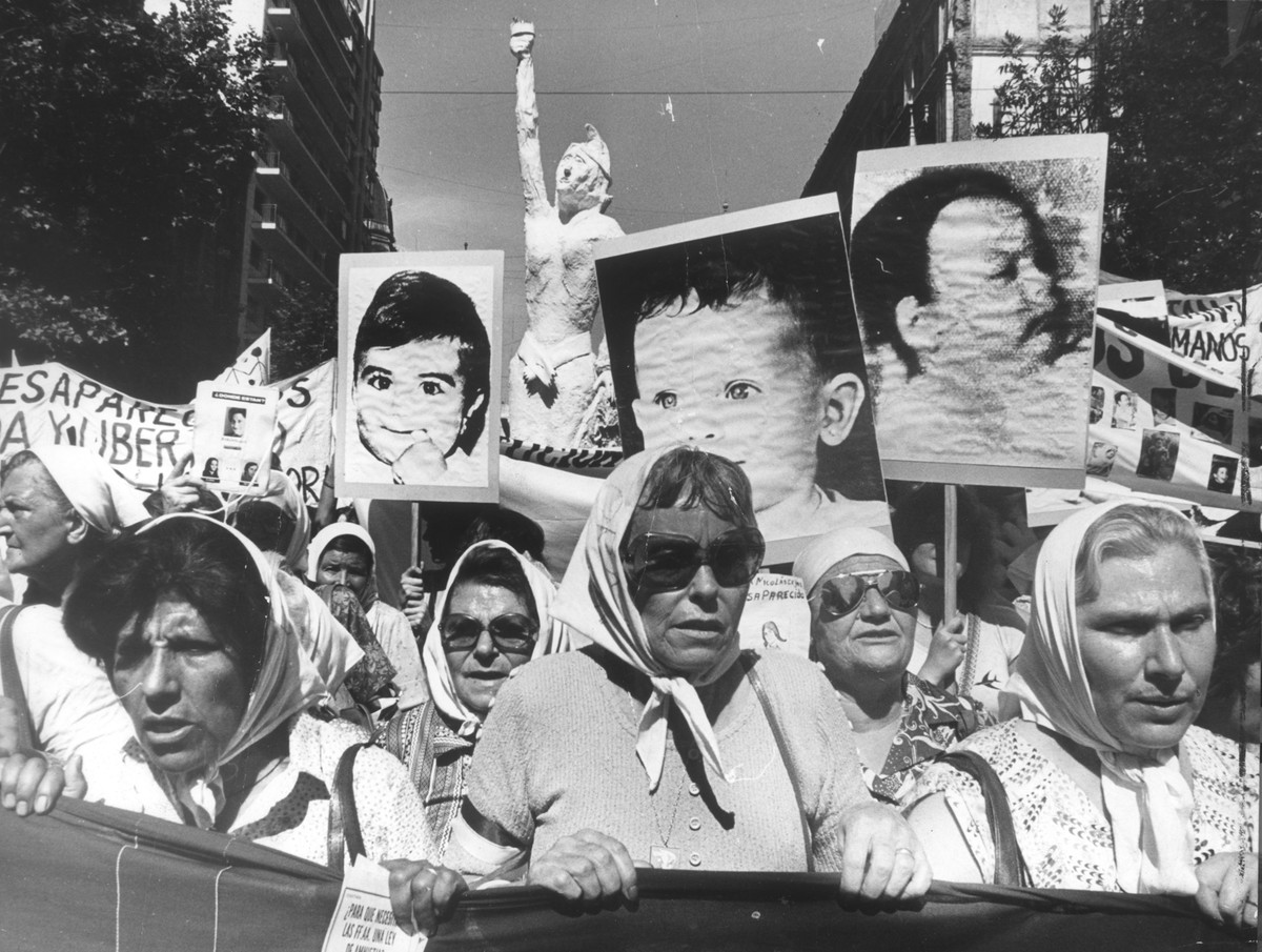 madre_con_bandera